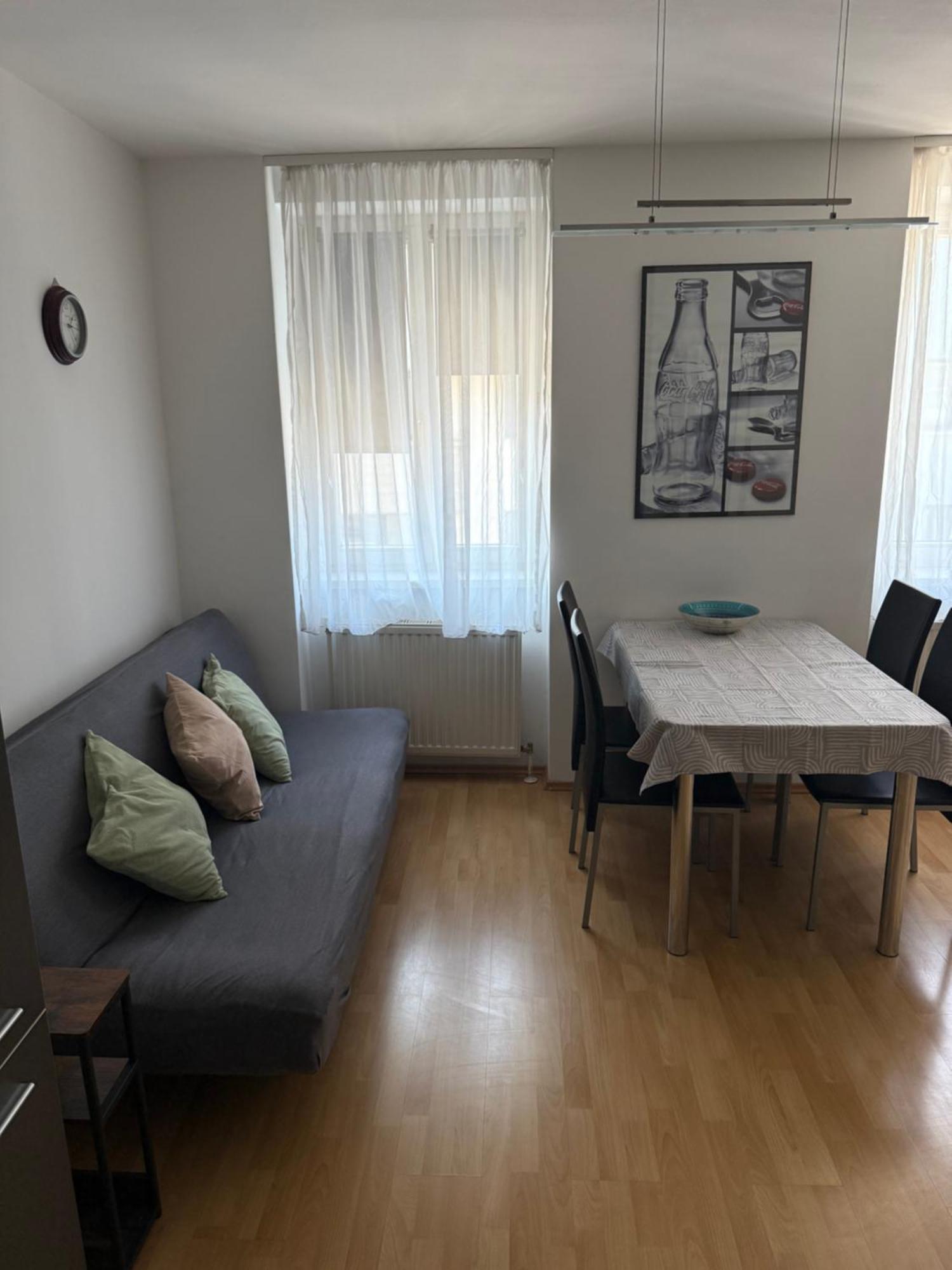 Apartment Favoritwien